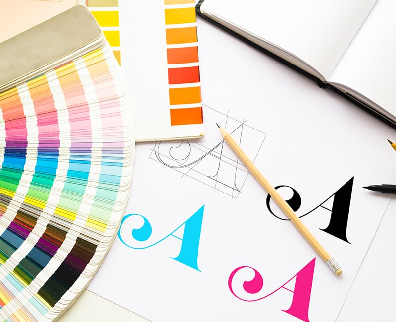 Tres Color3s boceto de un logo Tres Color3s boceto de un logo